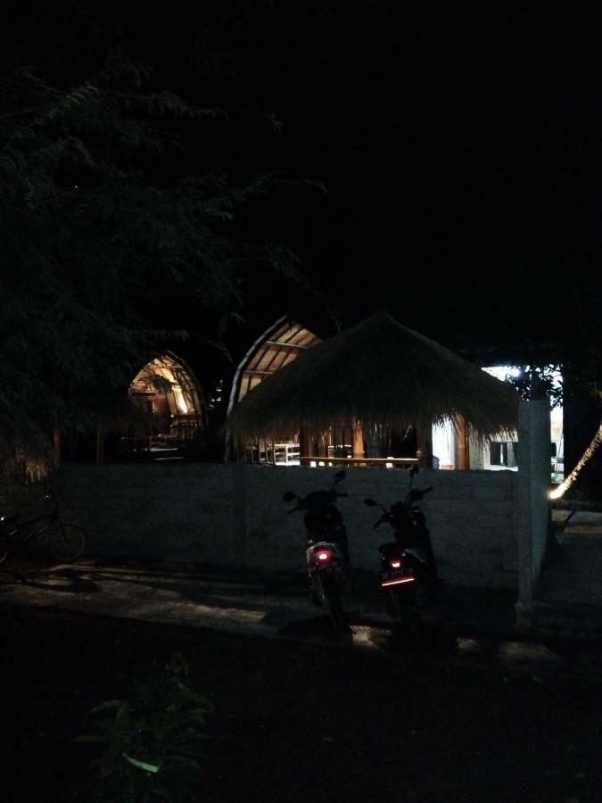 Bale Hostel Kuta  ภายนอก รูปภาพ