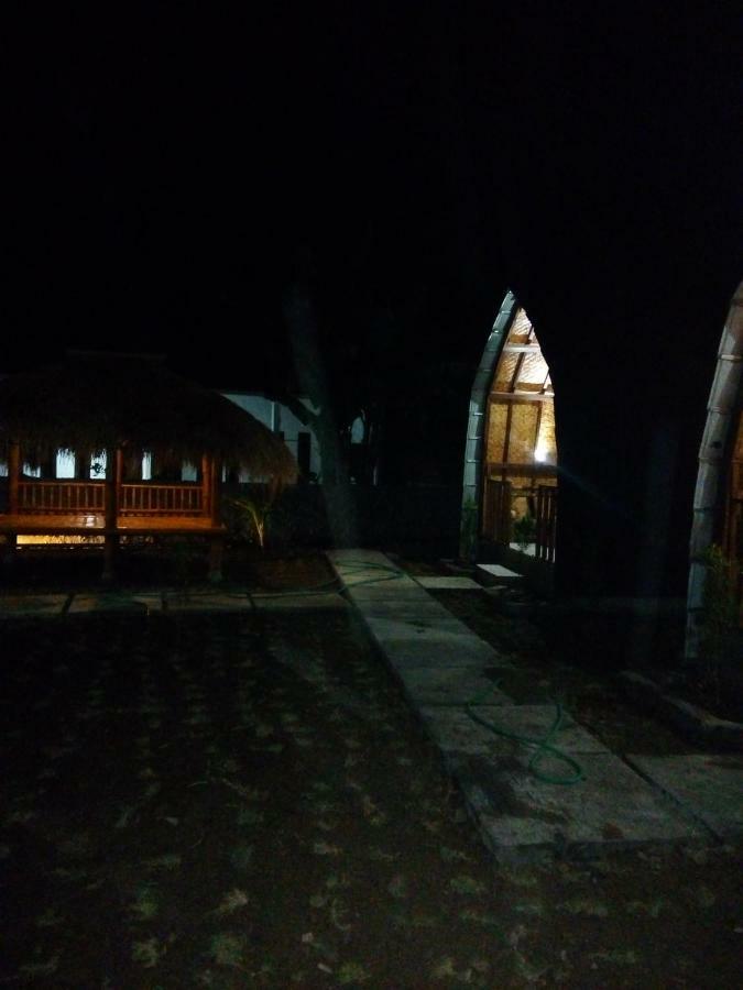 Bale Hostel Kuta  ภายนอก รูปภาพ